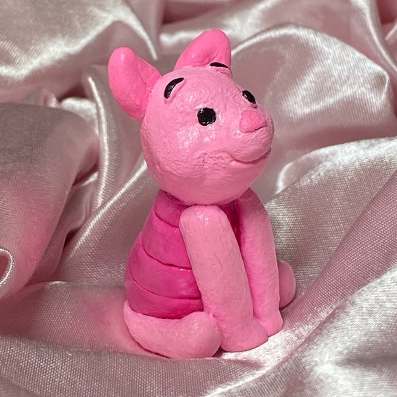 Piglet from ‘Winnie The Pooh’ - Picture 3 of 4